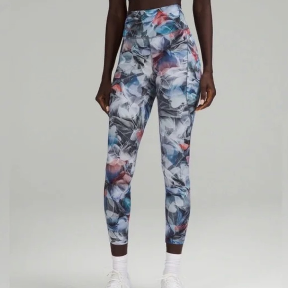 Lululemon Fast and Free High Rise Tight 25” Leggings - Picture 1 of 15